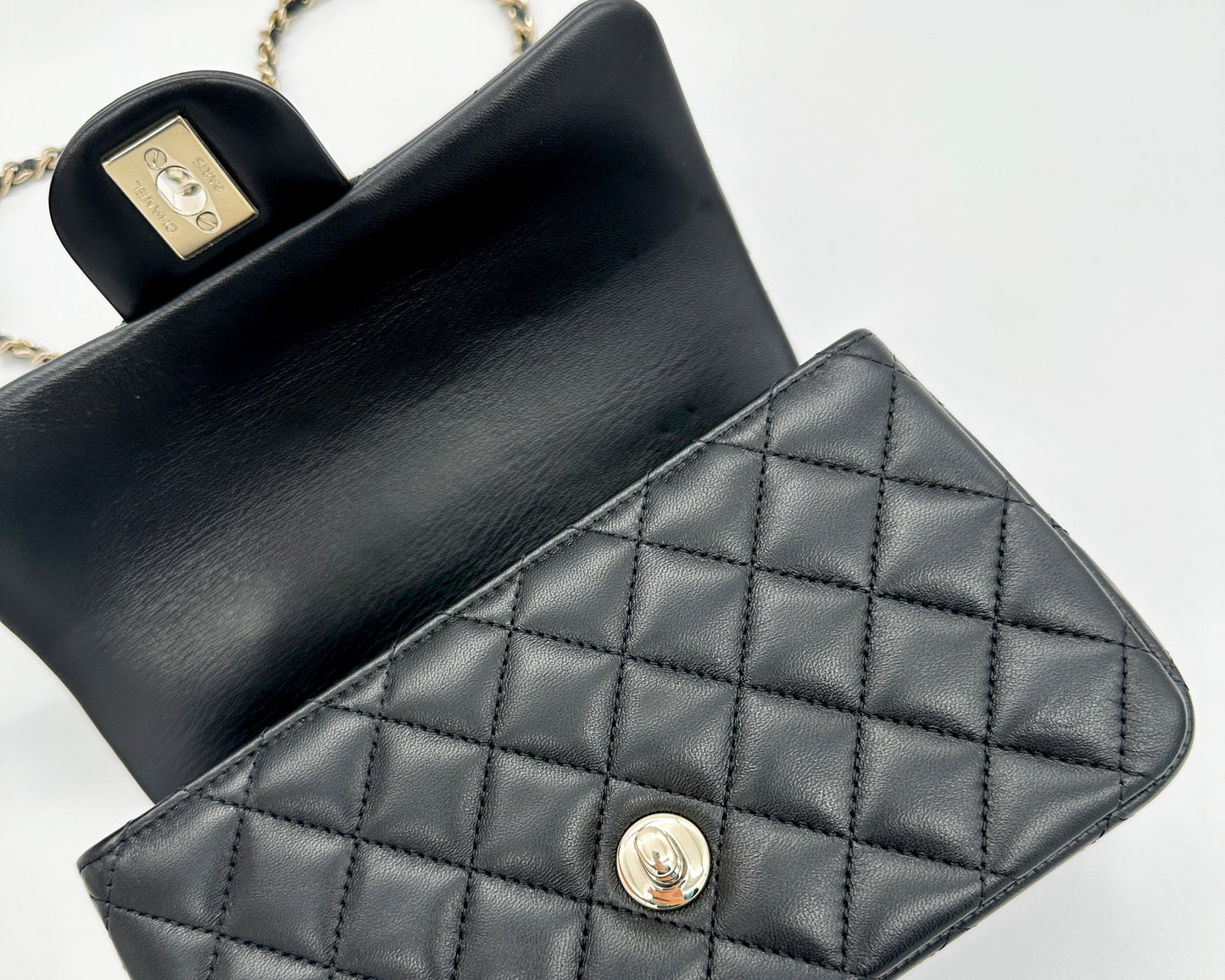Luxuriöse Mini-Handtasche mit Tragegriff