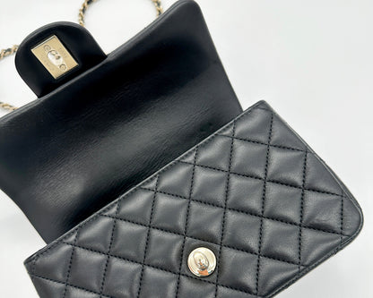 Luxuriöse Mini-Handtasche mit Tragegriff