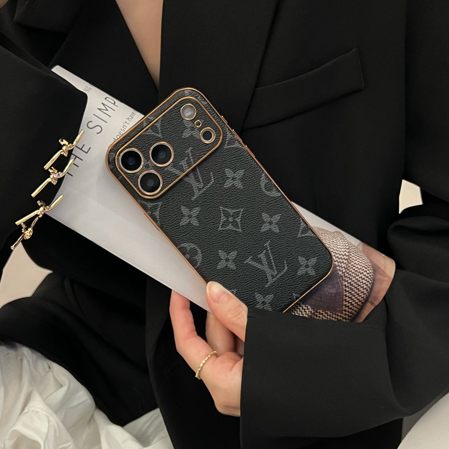 Luxe Monogram iPhone Hülle | Shine Edition
