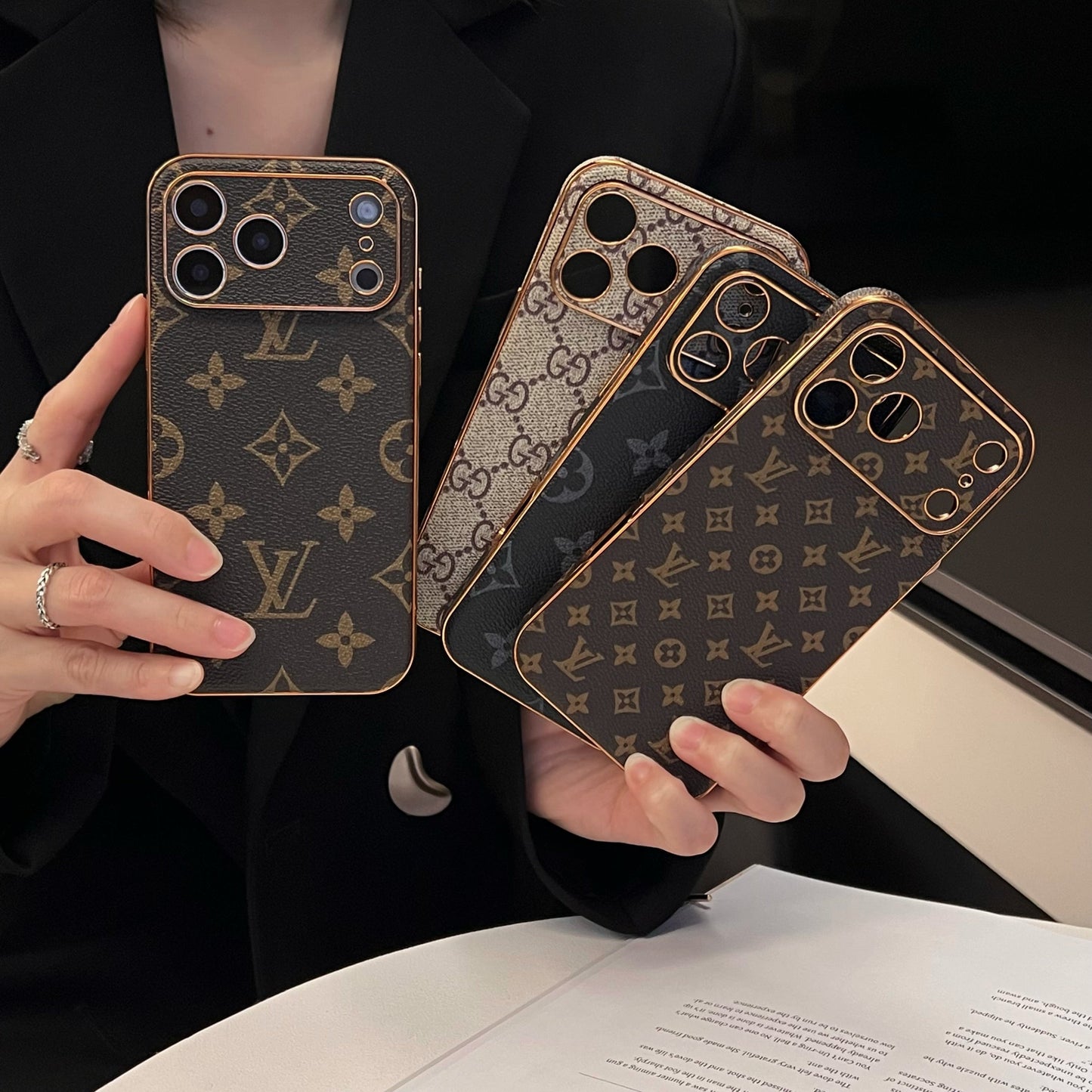 Luxe Monogram iPhone Hülle | Shine Edition