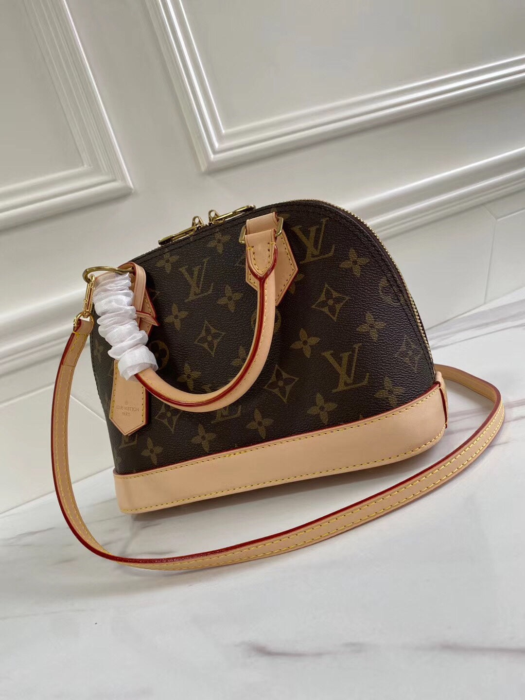 Klassische Monogramm Alma-Bag – Ansicht 5