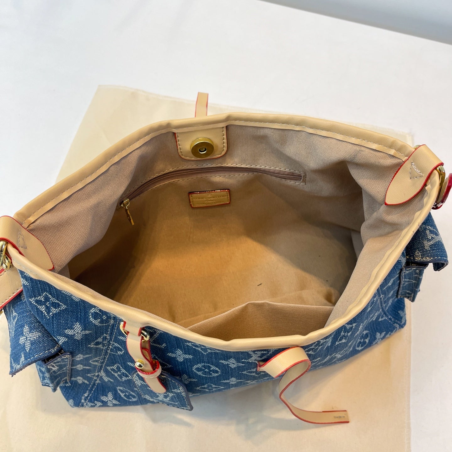 Luxuriöse Denim-Handtasche – Foto 13