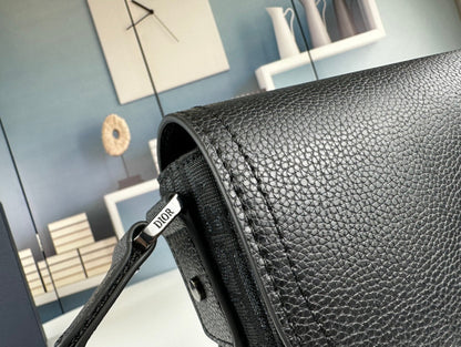 Klassische minimalistische Leder-Crossbody-Tasche – Foto 5