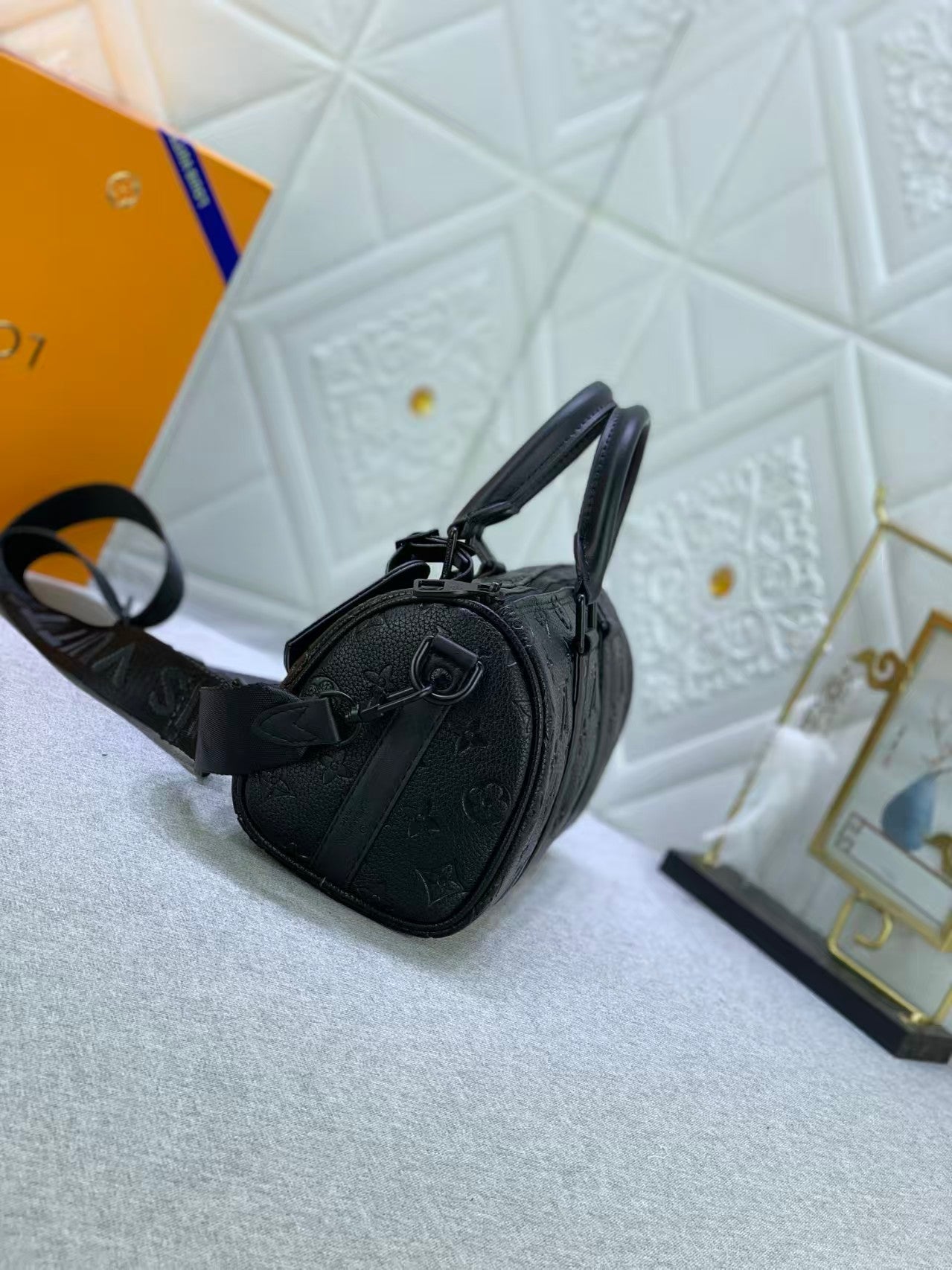 Lou Schwarze Luxus-Ledertasche