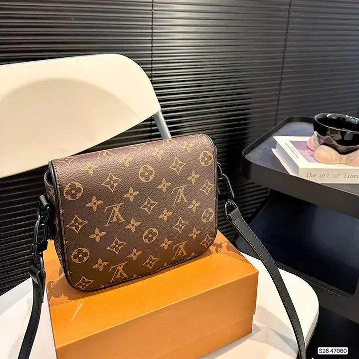Luxuriöse Monogramm-Ledertasche