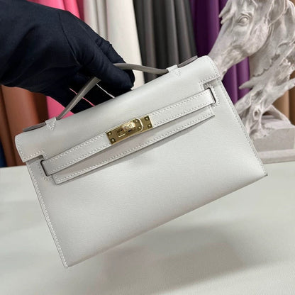 Zeitlose Henkeltasche 040