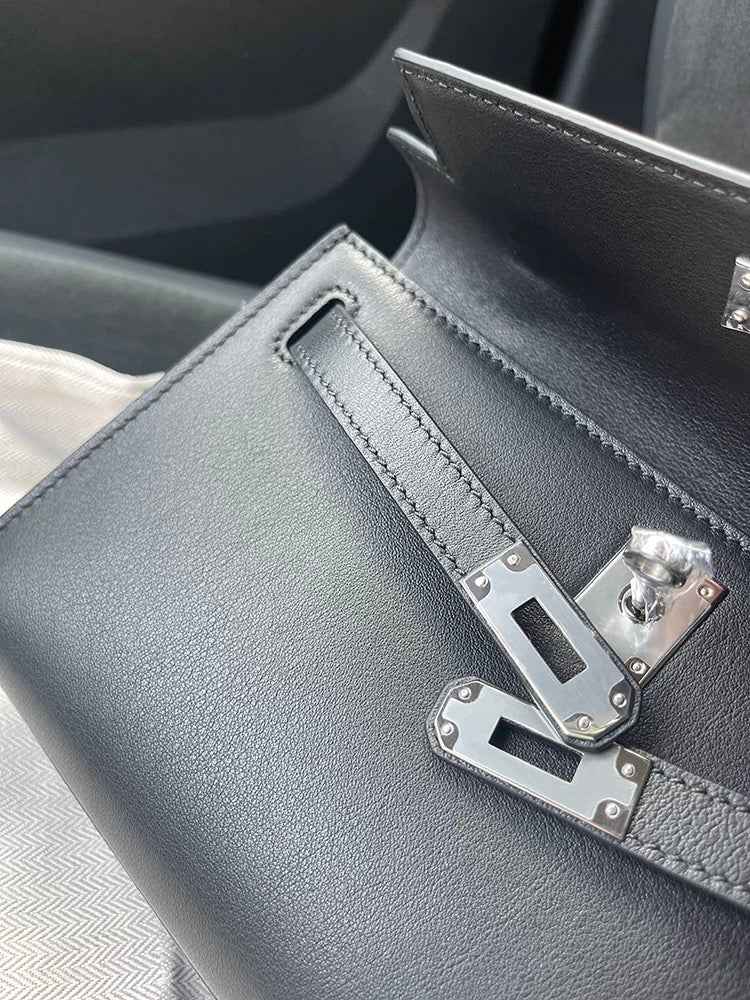 Zeitlose Henkeltasche 040