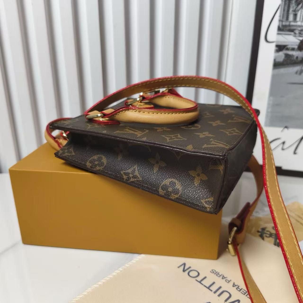 Klassische Tote Bag mit Crossbody-Riemen