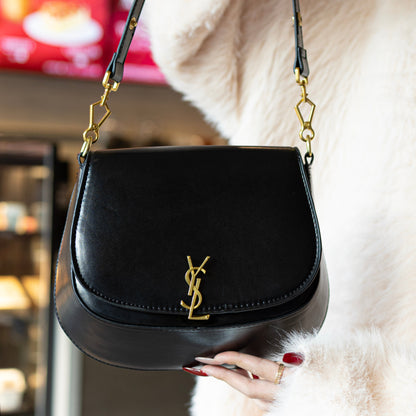 Noir & Gold Kettentasche