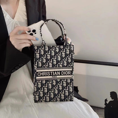 Klassische Tote Bag mit Crossbody-Riemen 03
