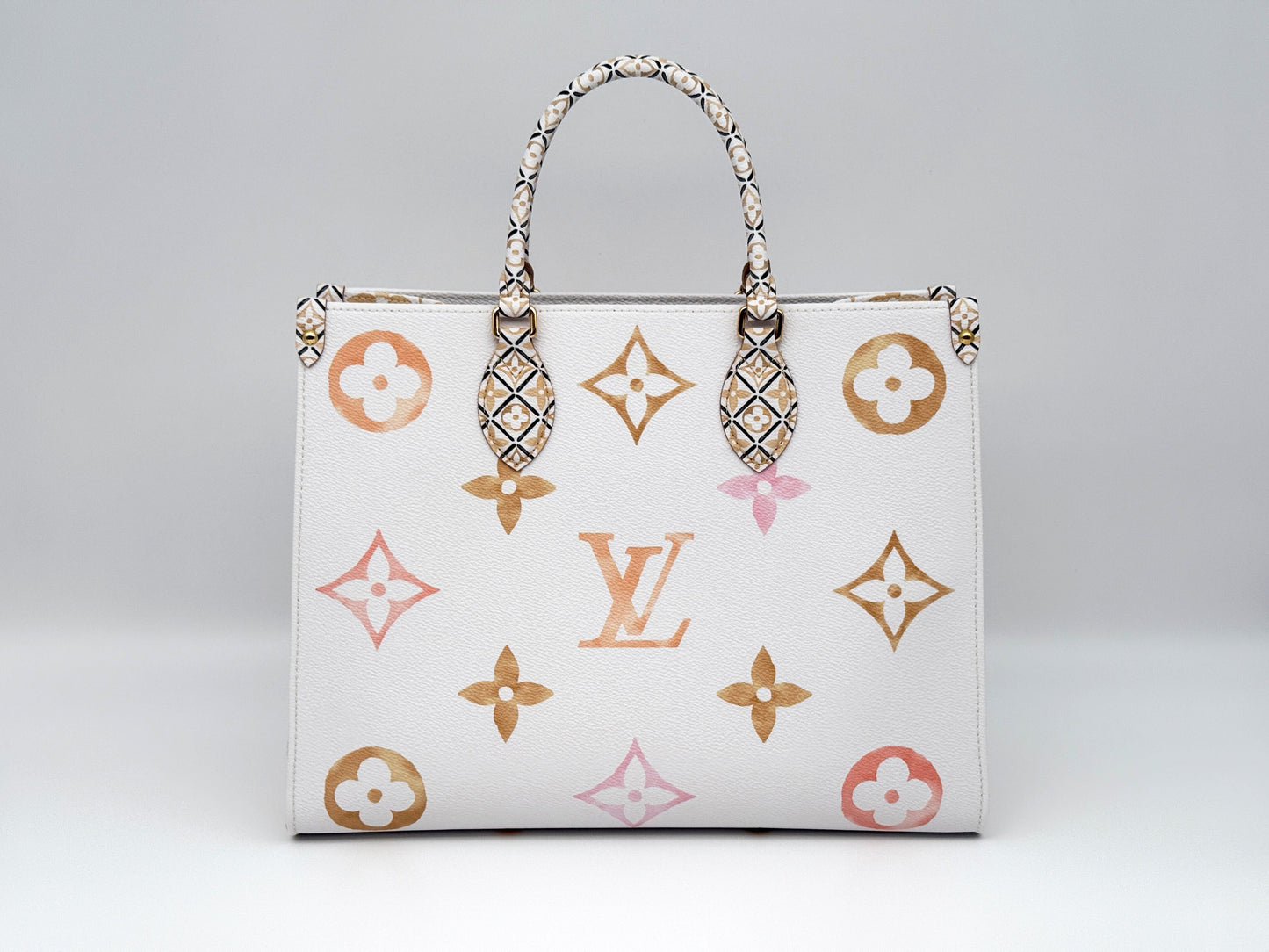 OnTheGo MM Tote Bag Beige