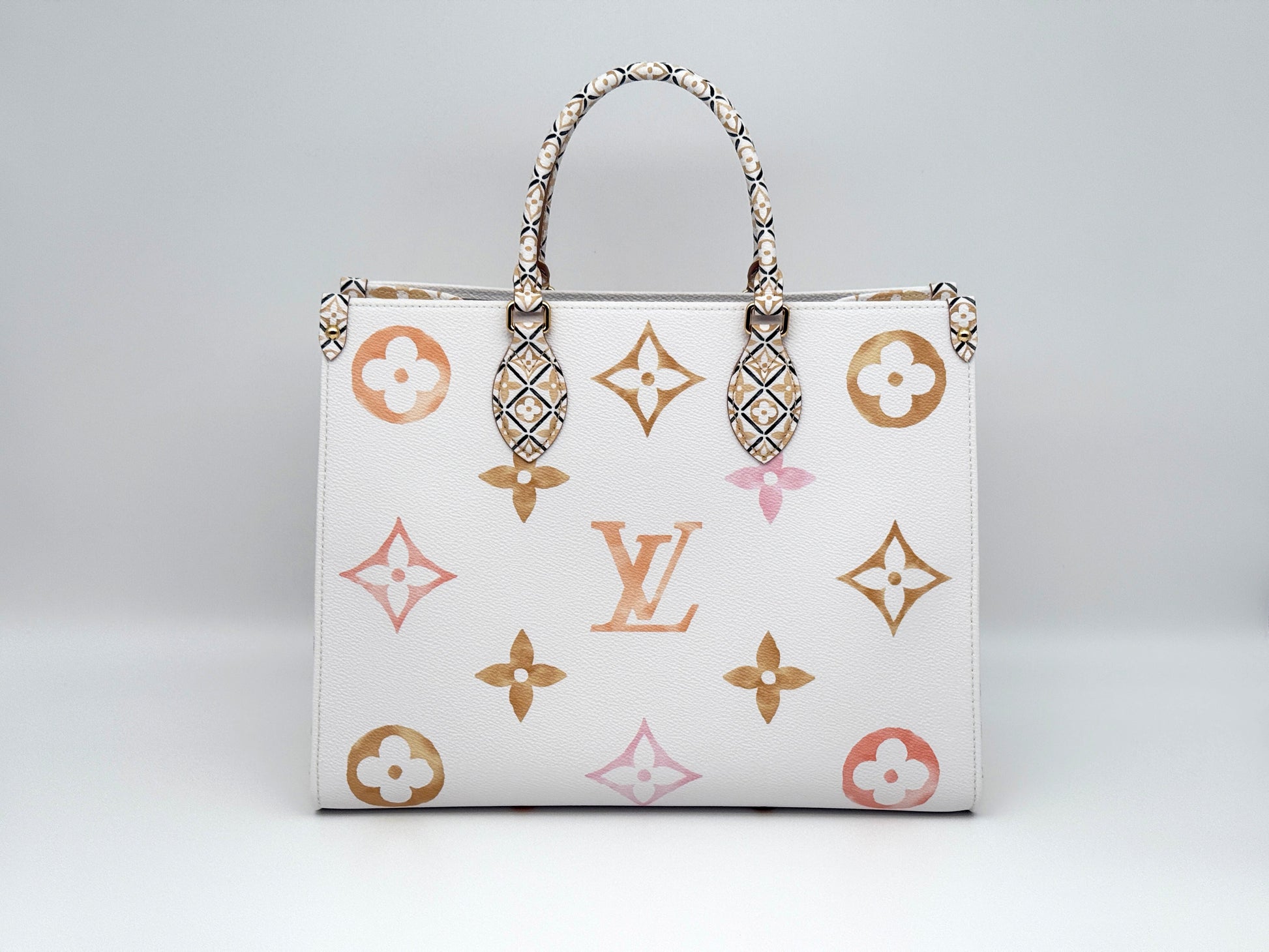 OnTheGo MM Tote Bag Beige