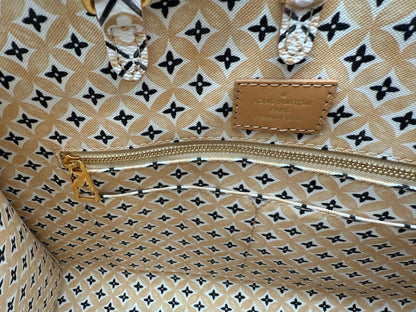 OnTheGo MM Tote Bag Beige