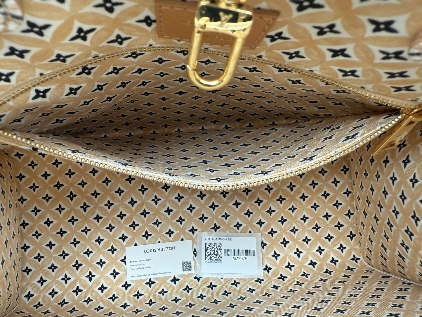OnTheGo MM Tote Bag Beige