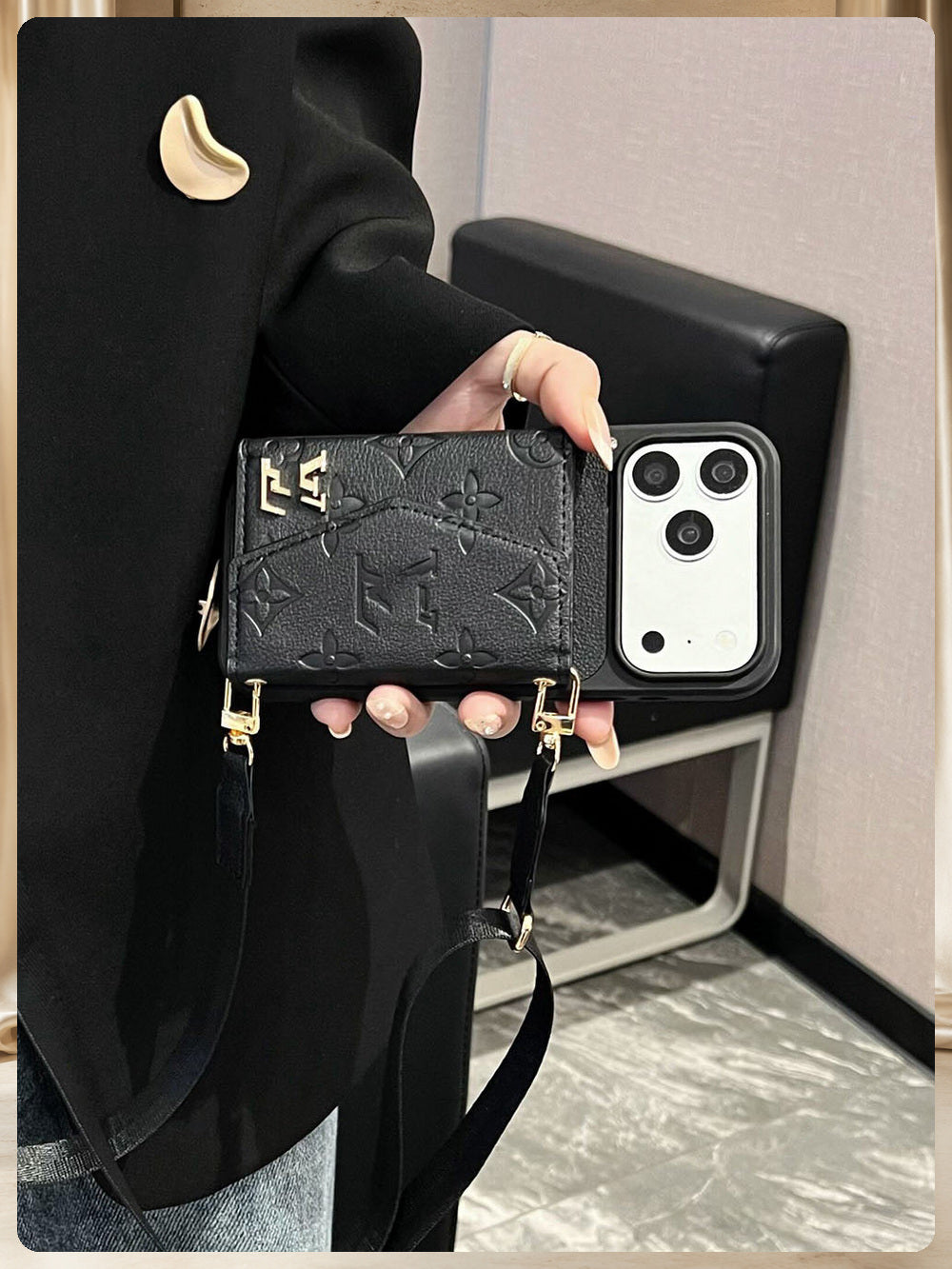 Sophie Berlin Luxus-Wallet-Handyhülle – Premiumfoto 2